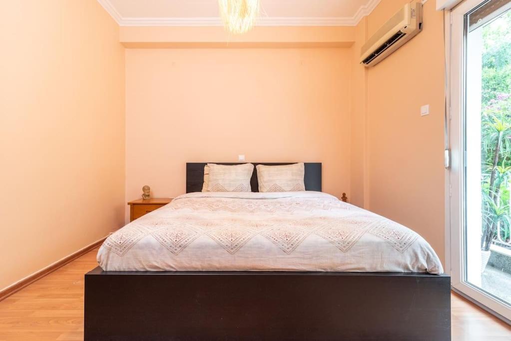 Modern African-Inspired Flat Apartment Athens Ngoại thất bức ảnh
